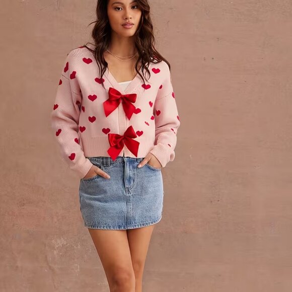 Lots of Love Bow Detail Cardigan - Picture 2 of 5